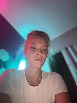 Ms-KARINA chat room preview Image 7