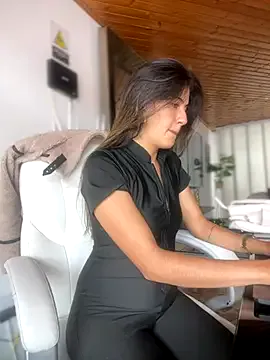 irohani_usagi – webcam model profile photo Image 19