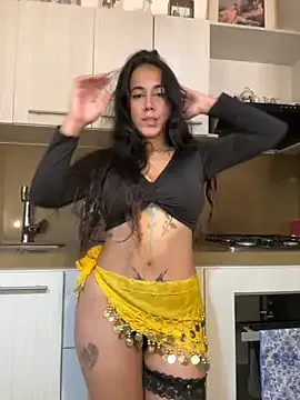 petites_perles – webcam model profile photo Image 5