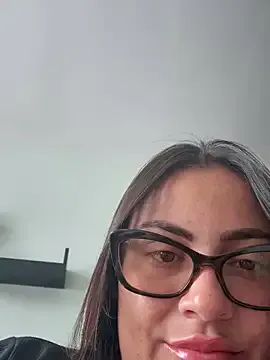 dinacaguimbal – webcam model profile photo Image 3