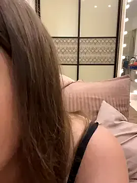 tef_1 – webcam model profile photo Image 6