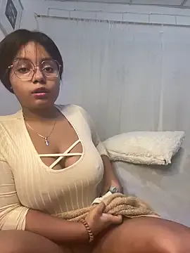 Blasian_Sex98 – webcam model profile photo Image 14