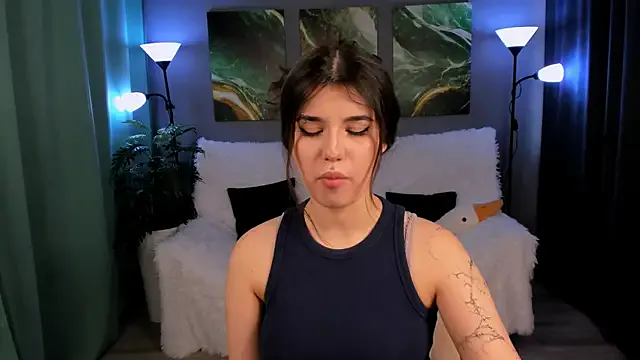 Take1668 – webcam model profile photo Image 17