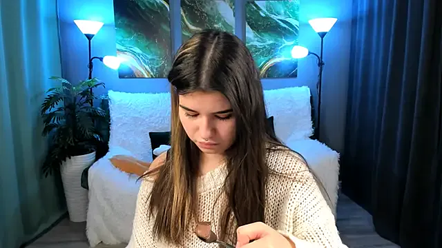 Take1668 – webcam model profile photo Image 19