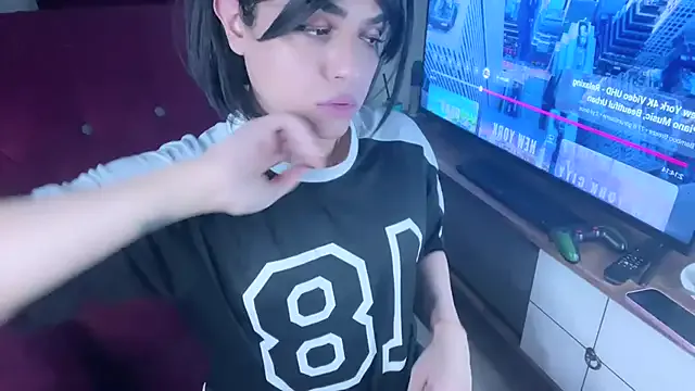 LenaReyXo – webcam model profile photo Image 12