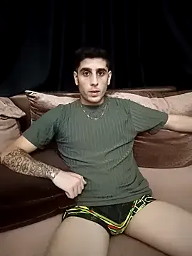 Amicisegreti – webcam model profile photo Image 13