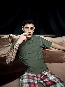 Amicisegreti – webcam model profile photo Image 9