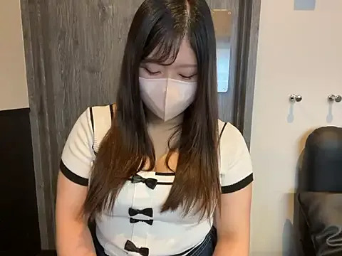 skinny_candy18 – webcam model profile photo Image 16