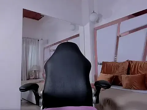 V-Hot-Sweti – webcam model profile photo Image 17