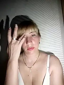 WitchAnnie – webcam model profile photo Image 8