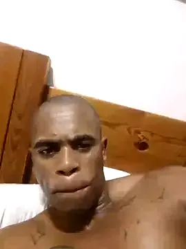 kai101010 – webcam model profile photo Image 13