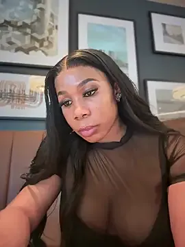 margotdeville – webcam model profile photo Image 9