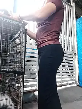 night_furru – webcam model profile photo Image 2