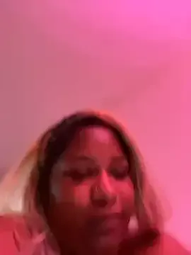 MaximoBenetti – webcam model profile photo Image 12