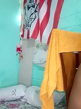 alana15 – webcam model profile photo Image 13