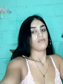 alana15 – webcam model profile photo Image 19