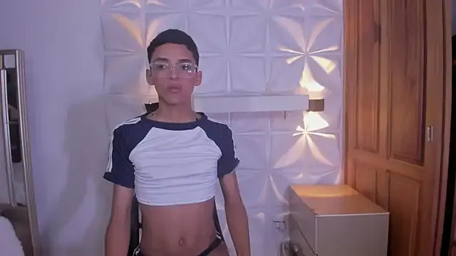 someone_sweet – webcam model profile photo Image 8