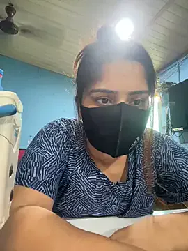 TwinksNextDoor – webcam model profile photo Image 16