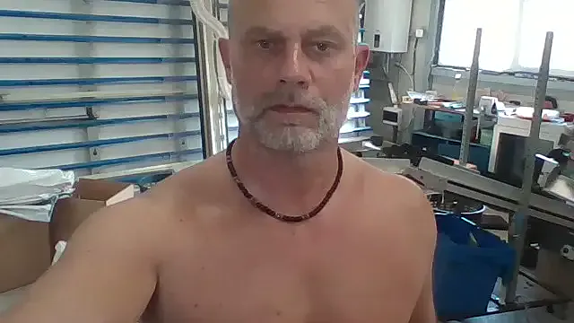 xsillymillyx – webcam model profile photo Image 13