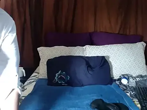 someone_sweet – webcam model profile photo Image 5