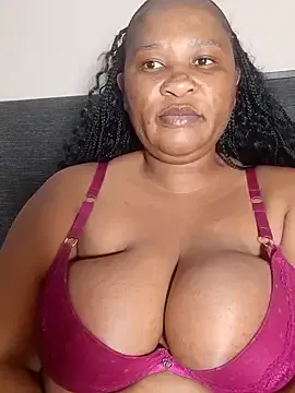 hornyshow_tv – webcam model profile photo Image 16