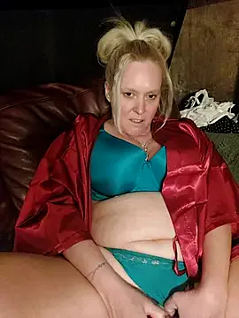 alexandjohntv – webcam model profile photo Image 17