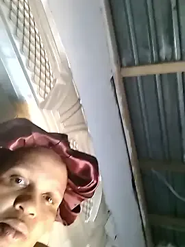 rinaanderson – webcam model profile photo Image 11