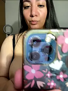 kaliana_ggh – webcam model profile photo Image 17