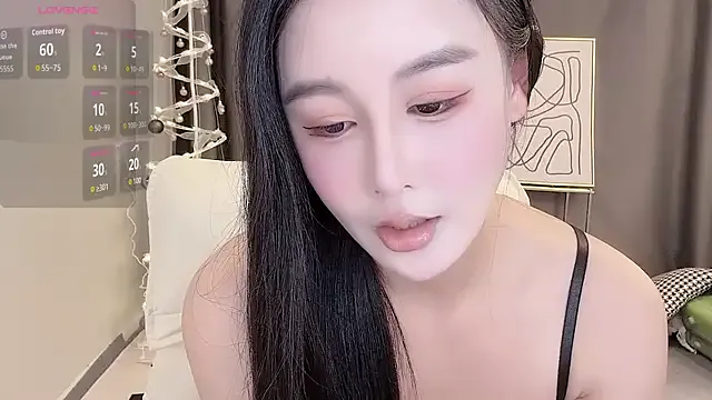 alodiaacomb – webcam model profile photo Image 17