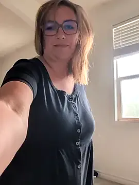 Canadian_BBW Image 18