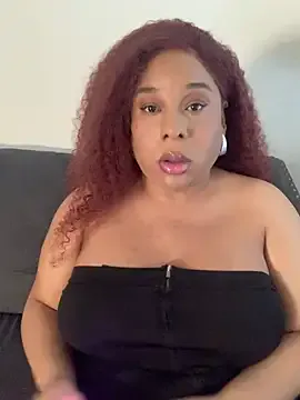 paroncho – webcam model profile photo Image 4