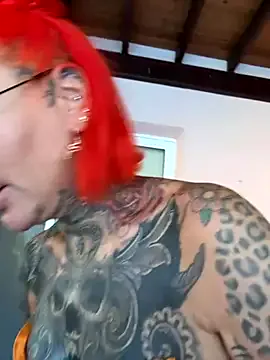 ErikaHoffman chat room preview Image 3