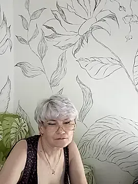 someone_sweet – webcam model profile photo Image 14