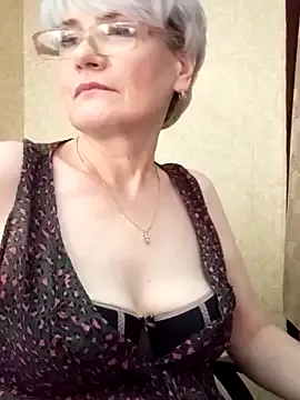 someone_sweet – webcam model profile photo Image 3