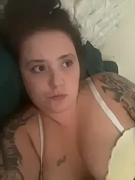 petites_perles – webcam model profile photo Image 3