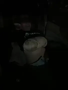 irohani_usagi – webcam model profile photo Image 2