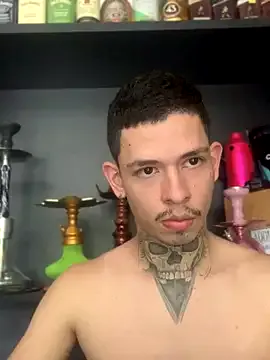 PabloArena – webcam model profile photo Image 17