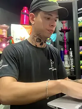 PabloArena – webcam model profile photo Image 2