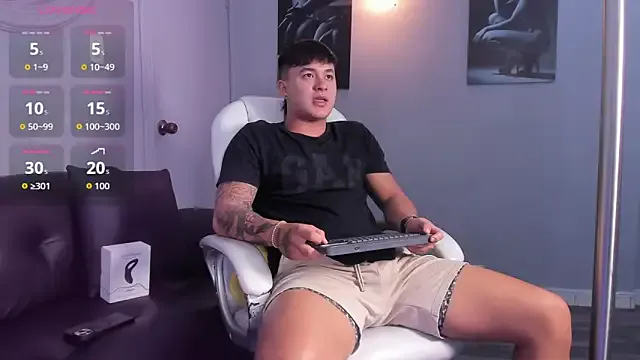 savannakoshiol – webcam model profile photo Image 9