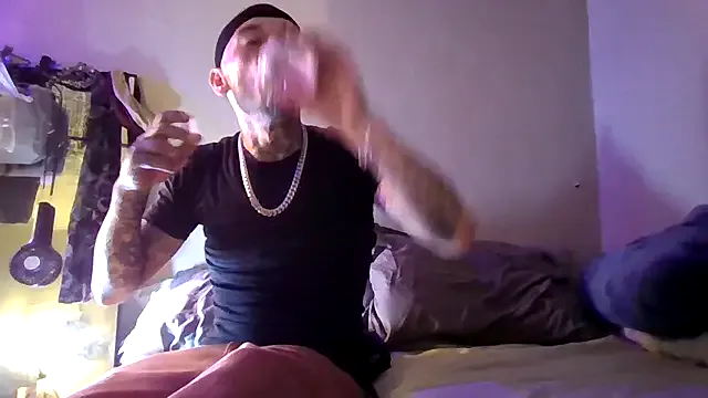 cuttie_ponyy – webcam model profile photo Image 13