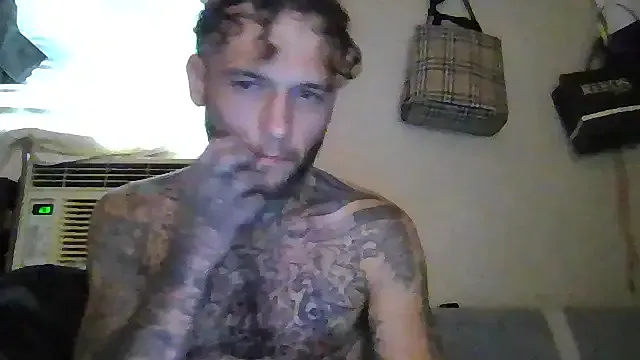 cuttie_ponyy – webcam model profile photo Image 18