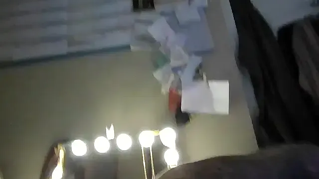 cuttie_ponyy – webcam model profile photo Image 3