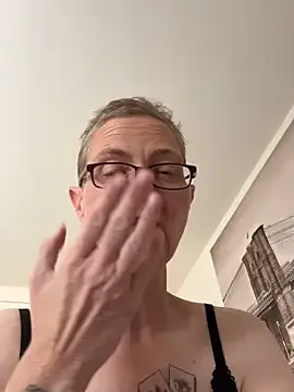 someone_sweet – webcam model profile photo Image 5