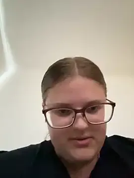 RoxyScarlett chat room preview Image 15