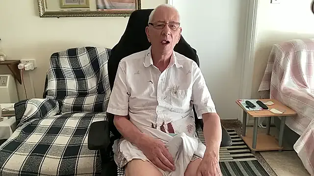 ares_aestheticgod – webcam model profile photo Image 5