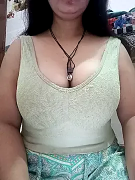 lioncluess – webcam model profile photo Image 4