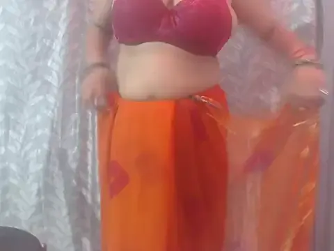 cuddlyskitty – webcam model profile photo Image 17