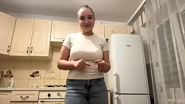 someone_sweet – webcam model profile photo Image 2