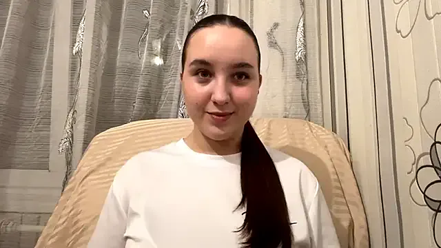 someone_sweet – webcam model profile photo Image 6