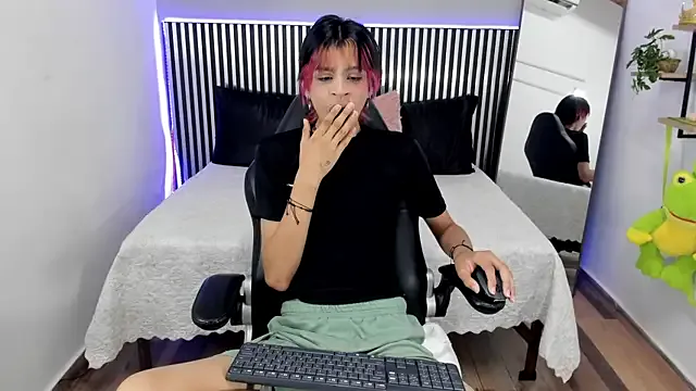 anhkiet_huang – webcam model profile photo Image 13